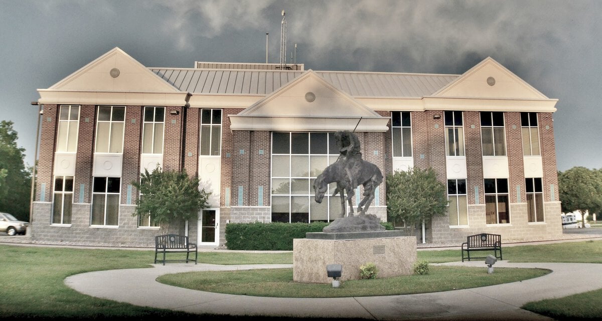 The Oklahoma Suburb That Keeps One Foot on Main Street and One on the Highway