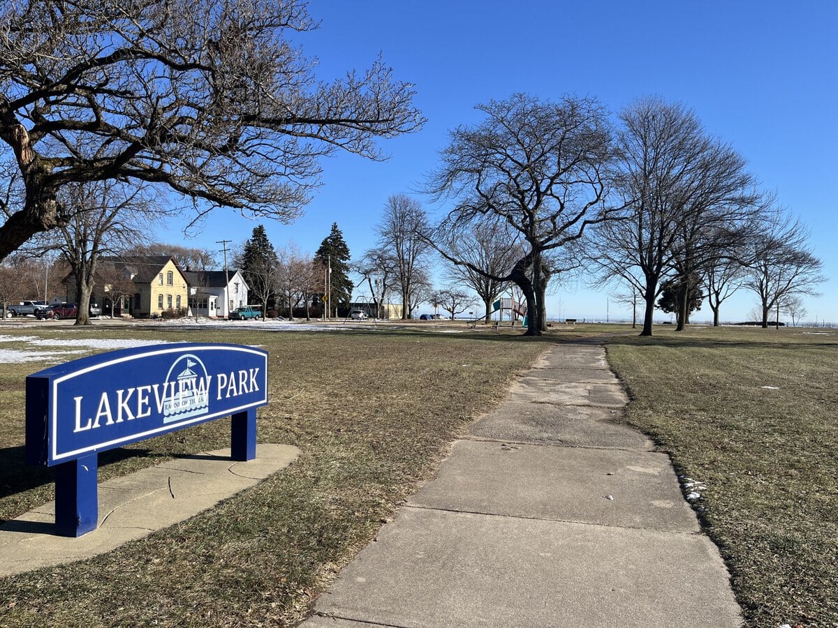 Between Milwaukee and Chicago, a Wisconsin City Ordinary Buyers Can Still Afford 17 Racine, Wisconsin