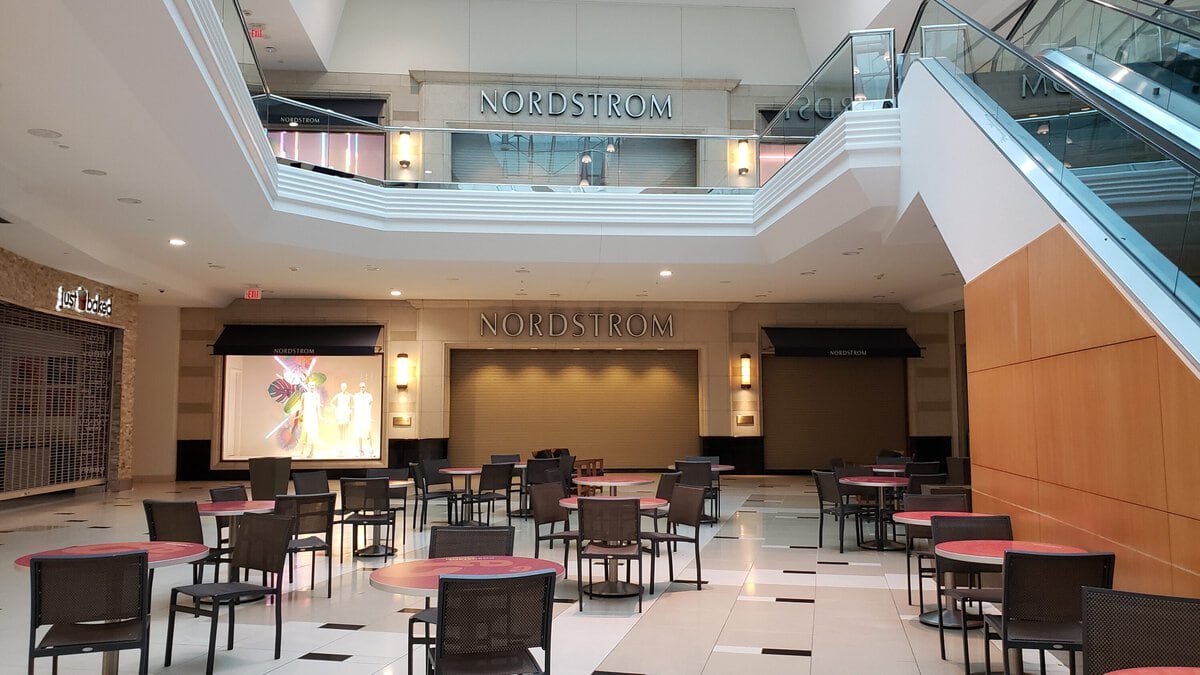 Twelve Oaks Mall