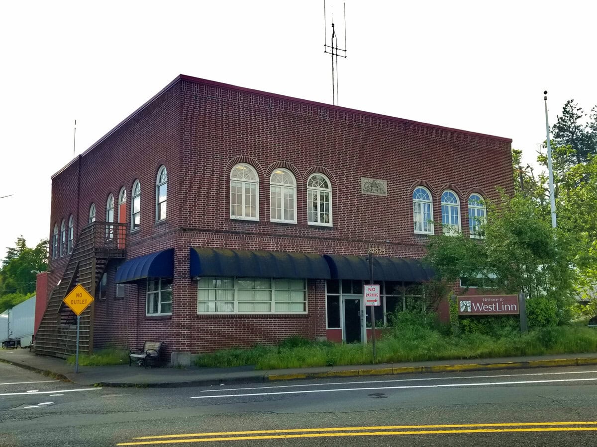 This Oregon Town Sits Beside the Biggest Waterfall in the Pacific Northwest. Should You Retire There? 8 West Linn, OR