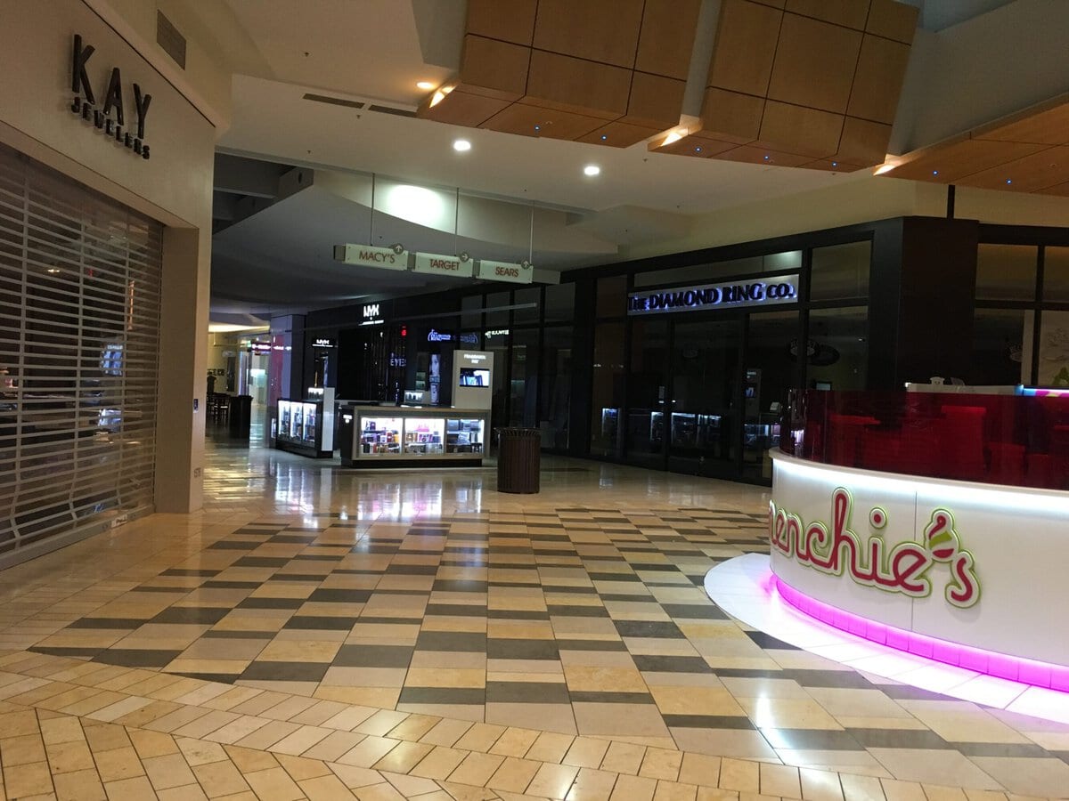 Westfield Oakridge