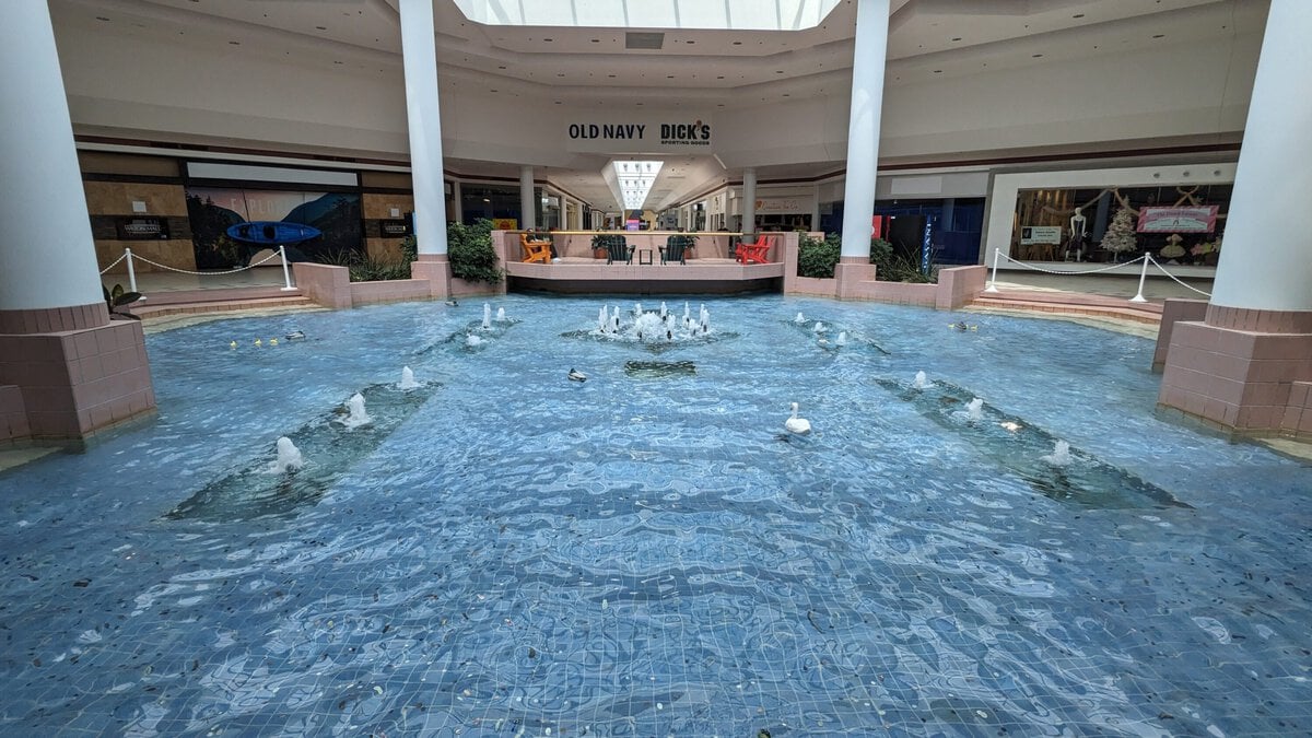 Wilton Mall in Saratoga Springs, NY Outlasted a Rival Mall, Two Cinema Operators, Its Own Redevelopment Plan, and It's Still Open 4 Wilton Mall in Saratoga Springs, NY Outlasted a Rival Mall, Two Cinema Operators, Its Own Redevelopment Plan, and It's Still Open
