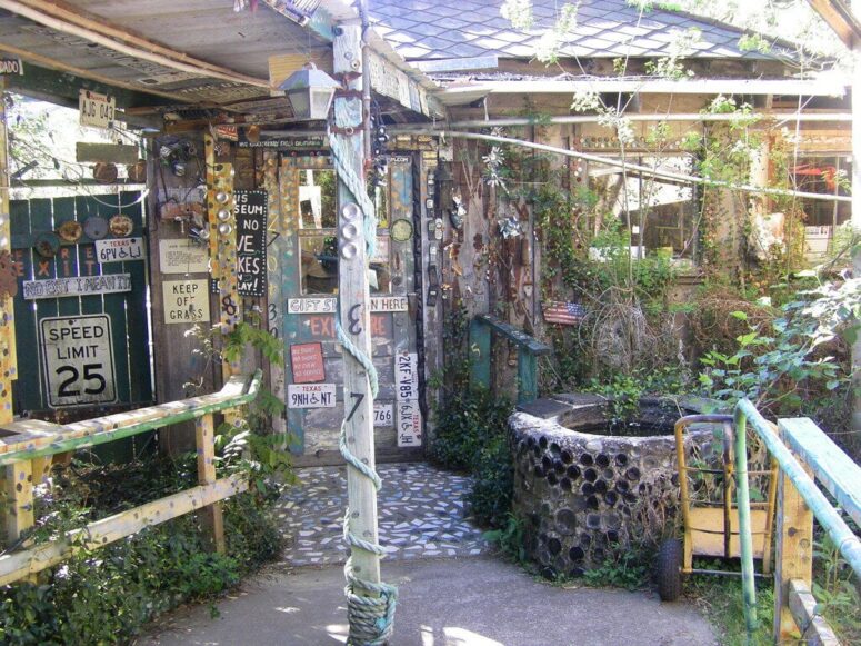 The Abita Mystery House in Abita Springs, LA Was Assembled From Junk Shops, Garage Sales, and a 1910 Gas Station.