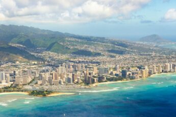 Are Oahu and Honolulu the same?