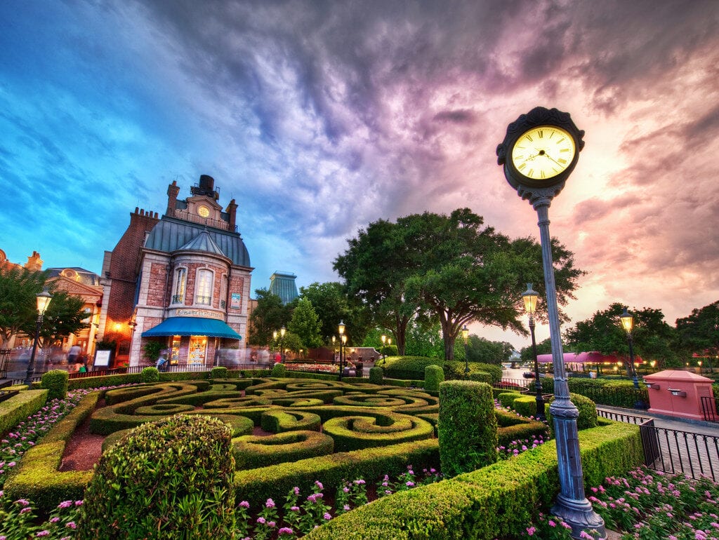 9 Family-Friendly Resorts in Florida for Different Kinds of Trips 2 Beautiful Disney World at SunsetBeautiful Disney World at Sunset