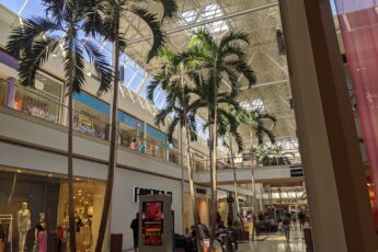 Hulen Mall