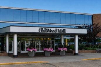 Oakwood Mall in Eau Claire, WI