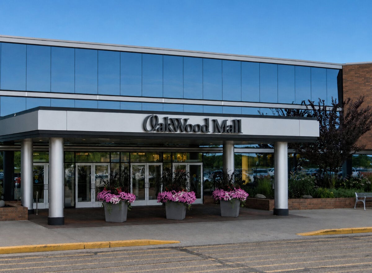 Oakwood Mall in Eau Claire, WI