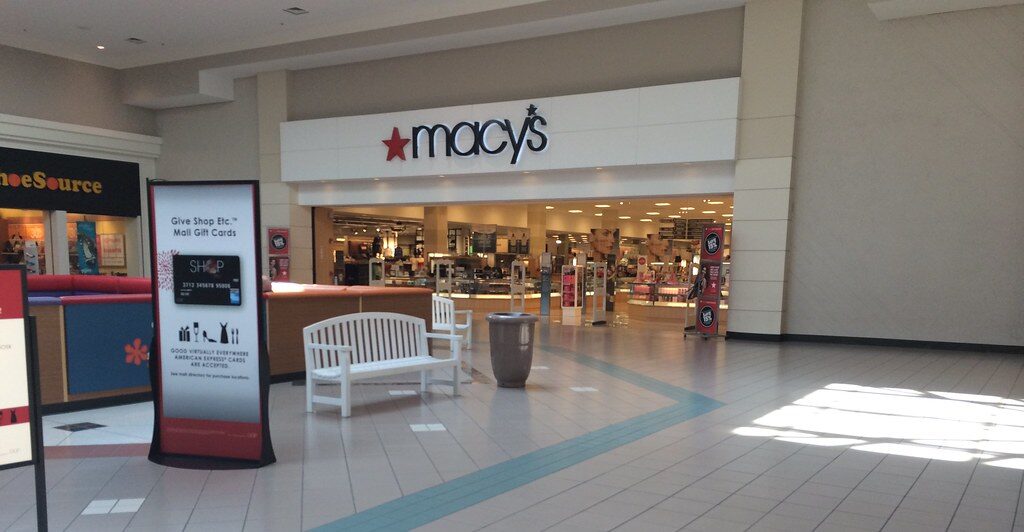 Peachtree Mall in Columbus, Georgia Was Built in Three Pieces and Never Once Torn Down 15 Peachtree Mall