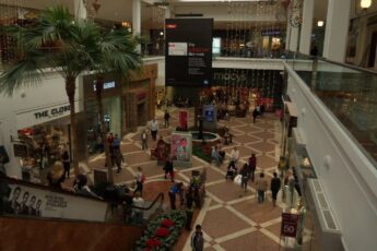 Westfield Fashion Square
