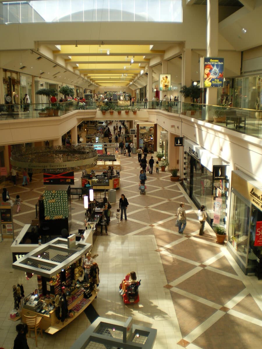 Westfield Fashion Square