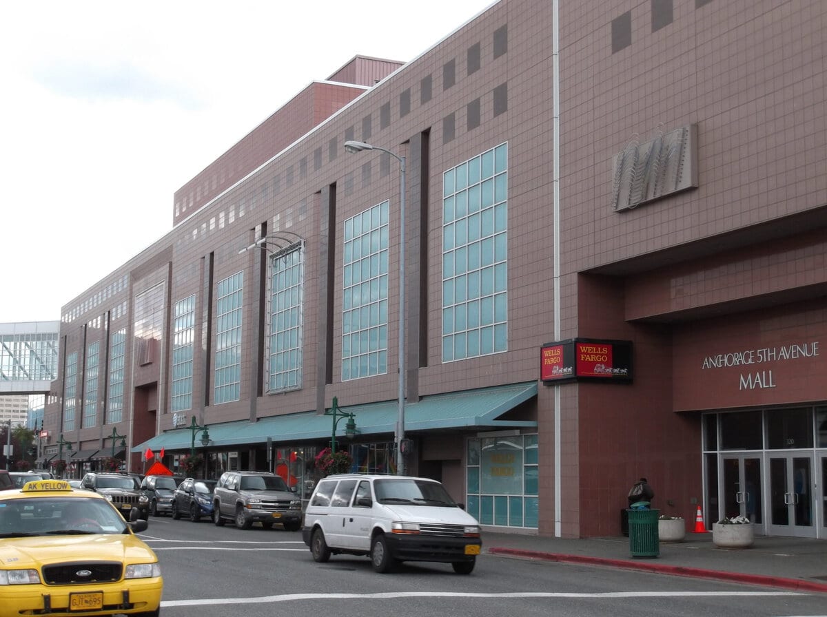Anchorage 5th Avenue Mall
