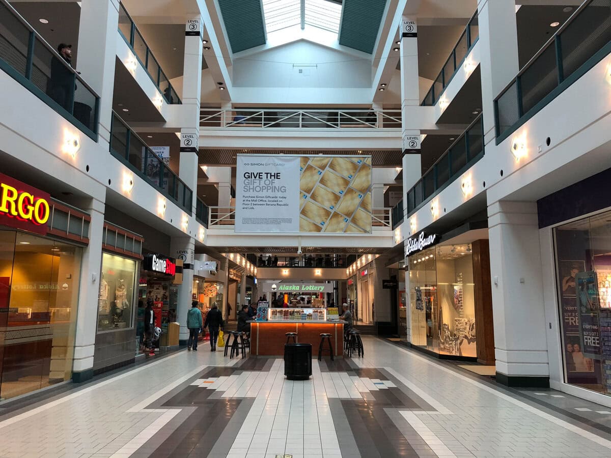 Anchorage 5th Avenue Mall
