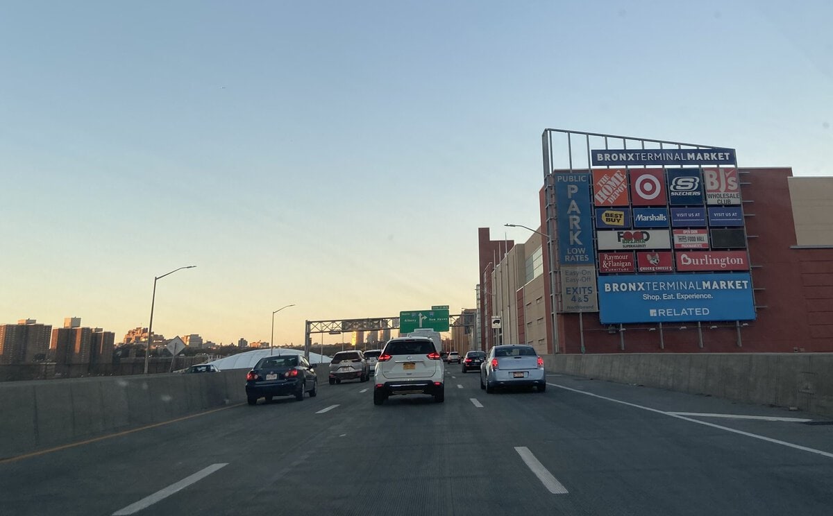 77 years of wholesale food, 17 years of big boxes: the double life of Bronx Terminal Market in the Bronx, NY 8 Bronx Terminal Market