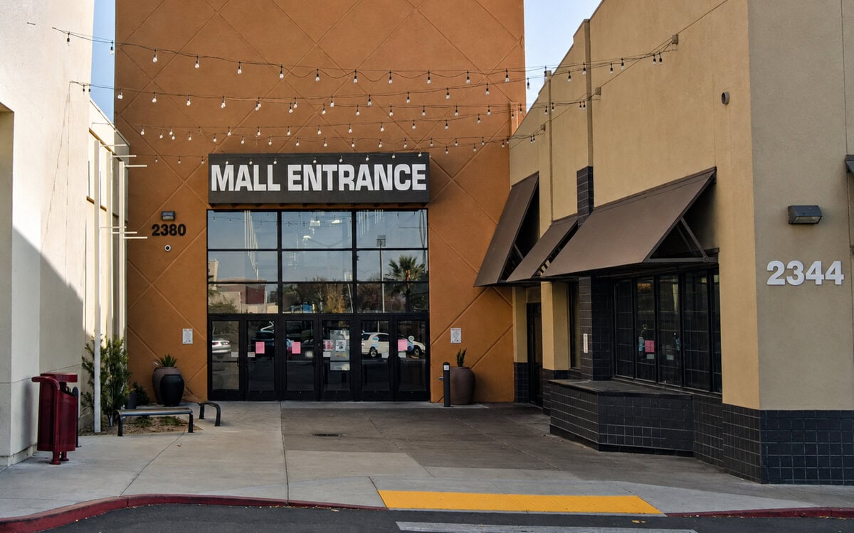 Trampolines, 13 Movie Screens, WinCo and Gym: Inside Country Club Plaza Mall in Sacramento, CA 5 Country Club Plaza in Sacramento, CA