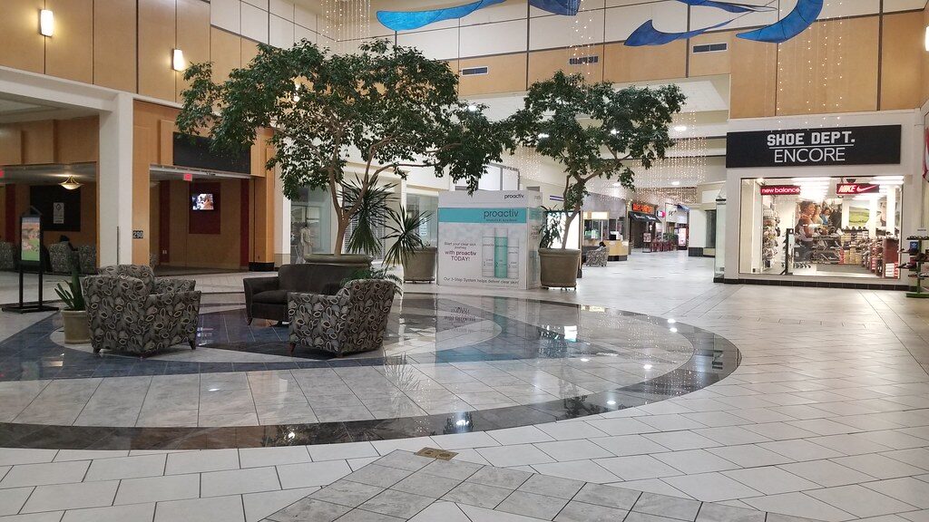 You Remember It as Colonial Mall. Your Neighbor as Burlington Square. In Burlington, NC It Was Holly Hill the Whole Time. 7 Holly Hill Mall
