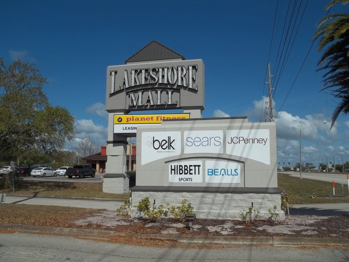 Lakeshore Mall in Sebring, FL