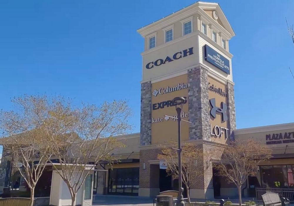 Norfolk Premium Outlets in Norfolk, VA