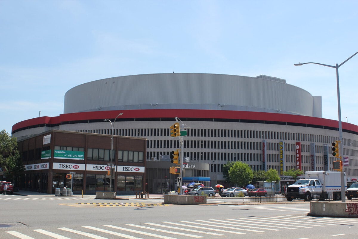 Macy's left in 1995, Best Buy in 2025, Target is next. What's left in Queens Place Mall, Queens, NY? 7 Queens Place Mall