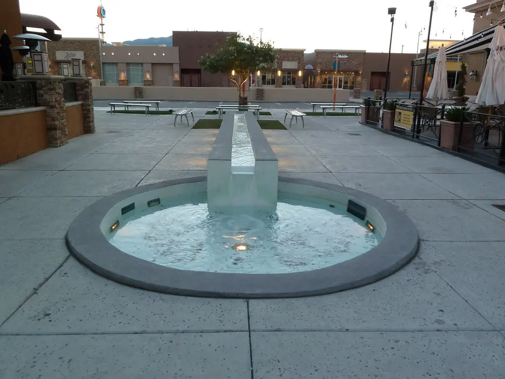 ABQ Uptown Fountain