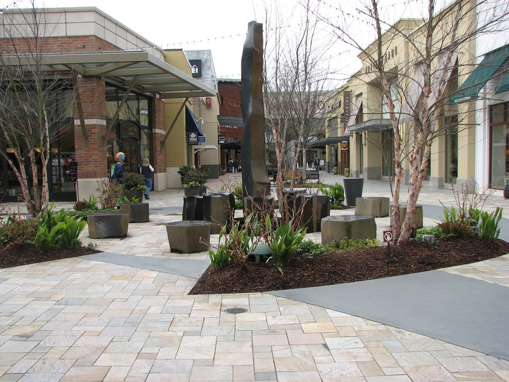 Alderwood Mall in Lynnwood, WA, Rebuilt, Rezoned, and Still Busy 11 Alderwood Mall