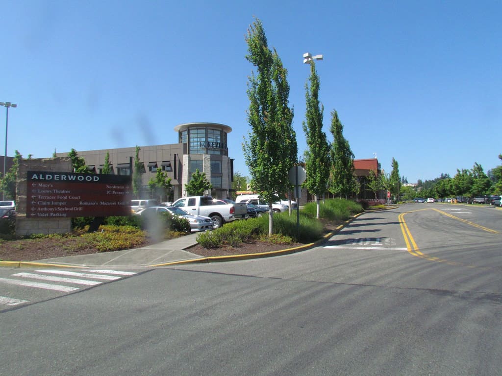 Alderwood Mall In Lynnwood WA Rebuilt Rezoned And Still Busy 