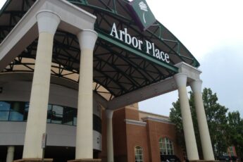 Arbor Place Mall