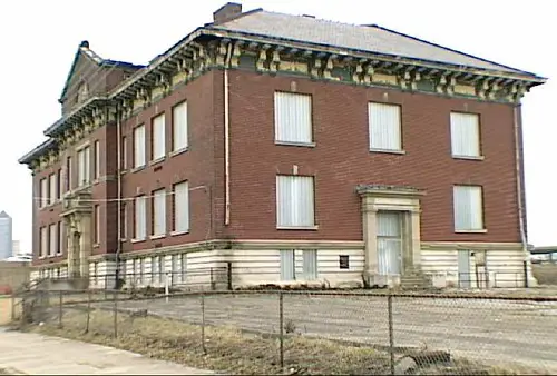 Bellows Avenue Elementary School 2005