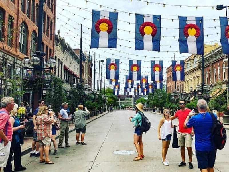 Guia para passeios a pé em Denver 4 best denver lodo walking tour 1