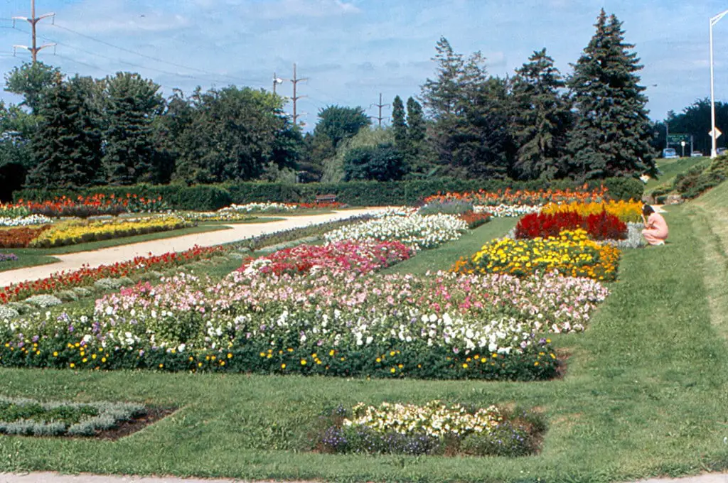 Best tourist attractions in Rockford - Sinnissippi Gardens