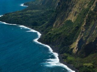 Big Island Helicopter Tours: Soaring Above Hawaii County, HI