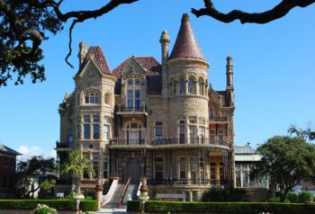 Bishop’s Palace in Galveston, TX: A Victorian Masterpiece to Explore