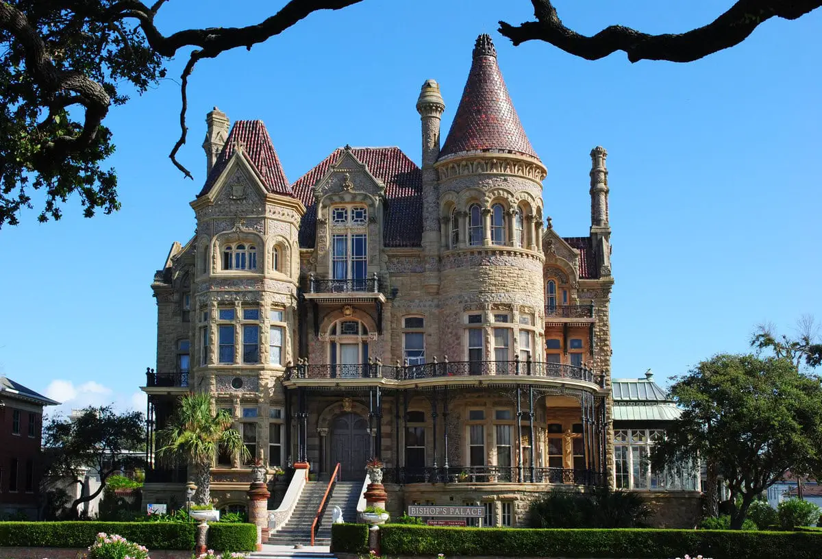 Bishop’s Palace in Galveston, TX: A Victorian Masterpiece to Explore