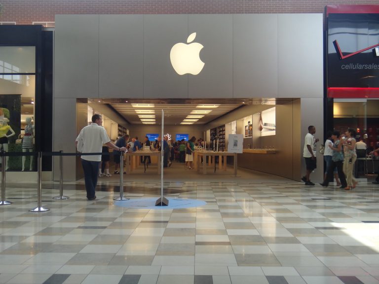 The Evolution Of Shopping Inside - Brandon Mall 1 768x576