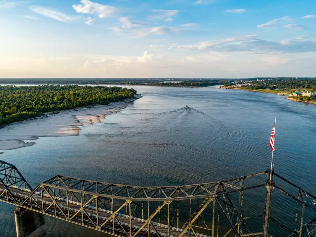 bridge near Vicksburg, MS