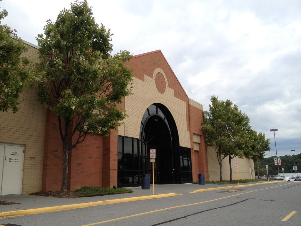 How Bristol Mall in Bristol, VA, Turned Into Hard Rock 13 Bristol Mall