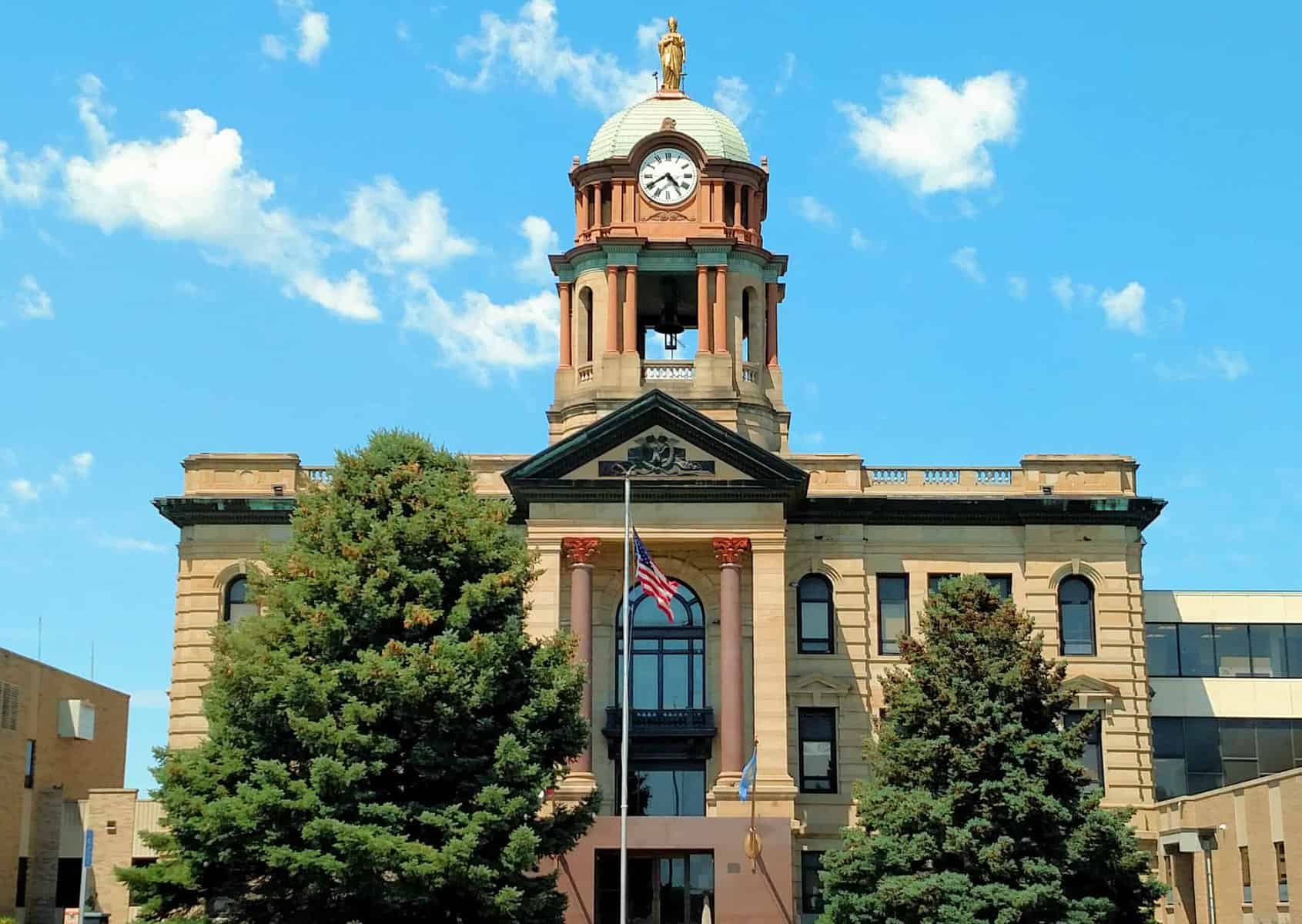 Brown County courthouse Aberdeen