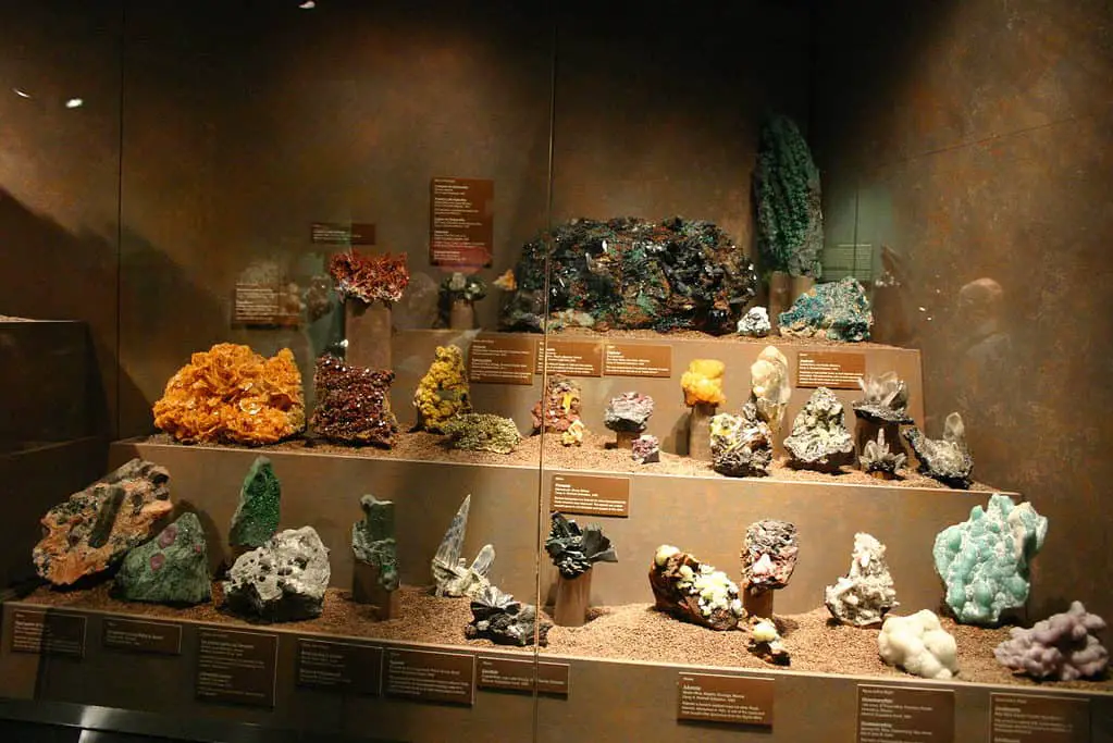 Bruce Museum - Minerals Gallery