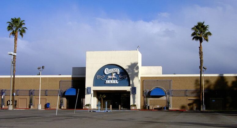 How Carousel Mall in San Bernardino, CA, Opened Big and Ended Empty
