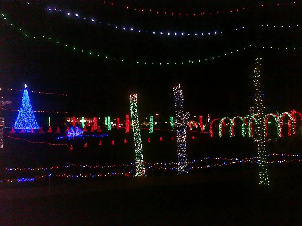 Christmas lights at Rhema Park Best places to visit in Broken Arrow