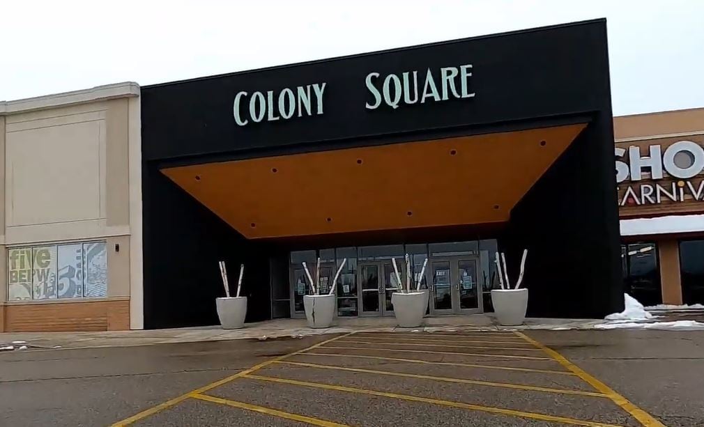 Doomed or Resilient? Colony Square Mall, Zanesville, OH, Faces 2025’s Test