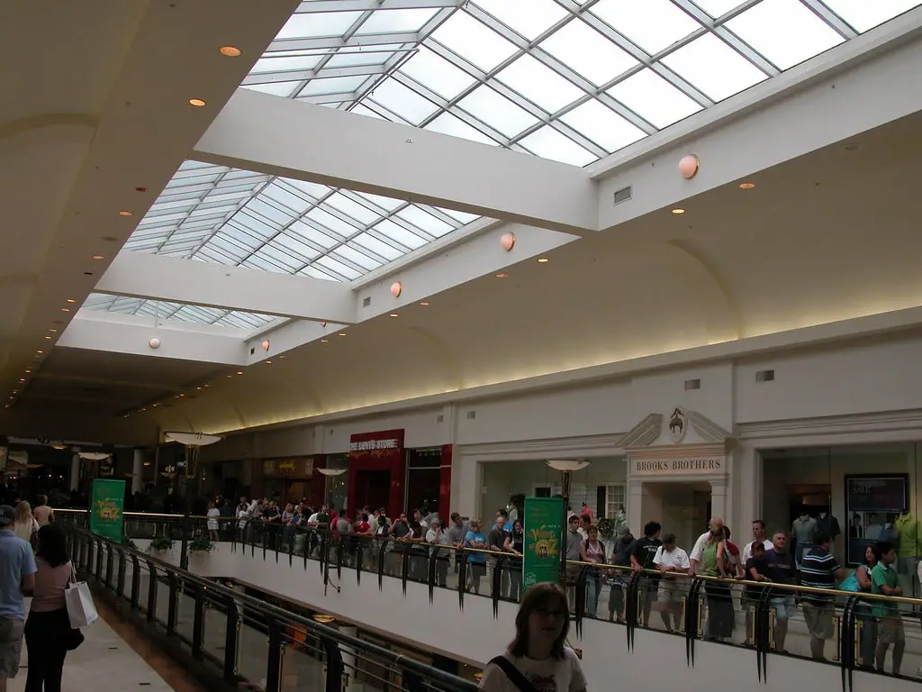 Crabtree Mall