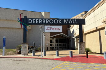 Deerbrook Mall