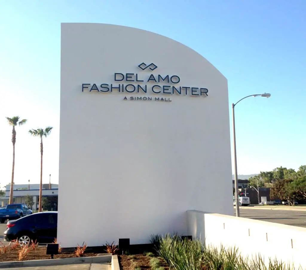 Del Amo Fashion Center sign