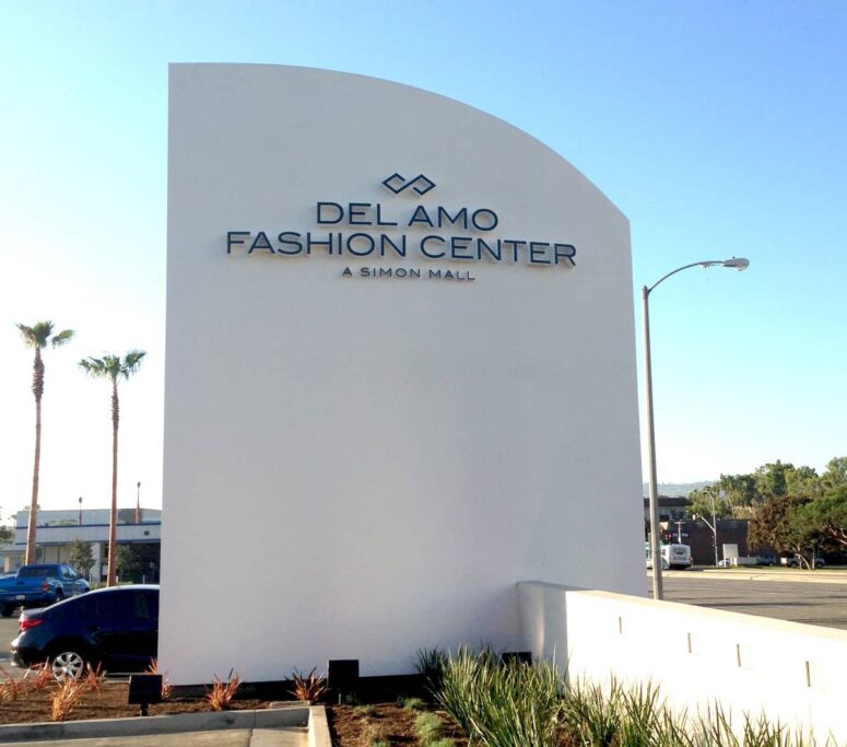 Malls Came and Went, but Del Amo Fashion Center in Torrance, CA Kept Moving