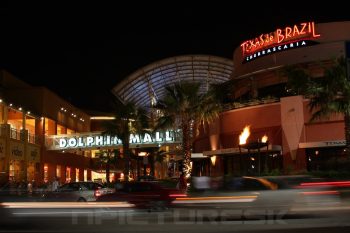 Dolphin Mall in Miami, FL: Blend of Fashion, Food, and Fun