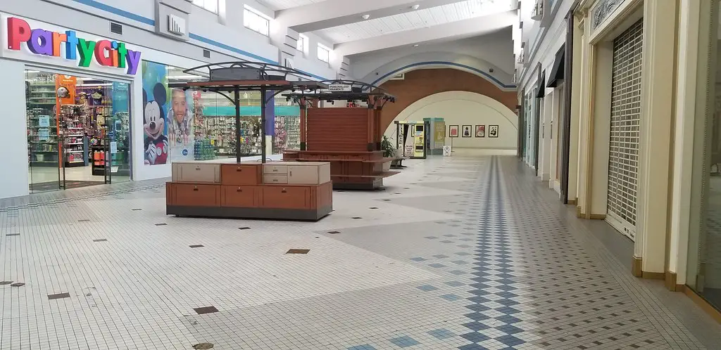 Enfield Square Mall
