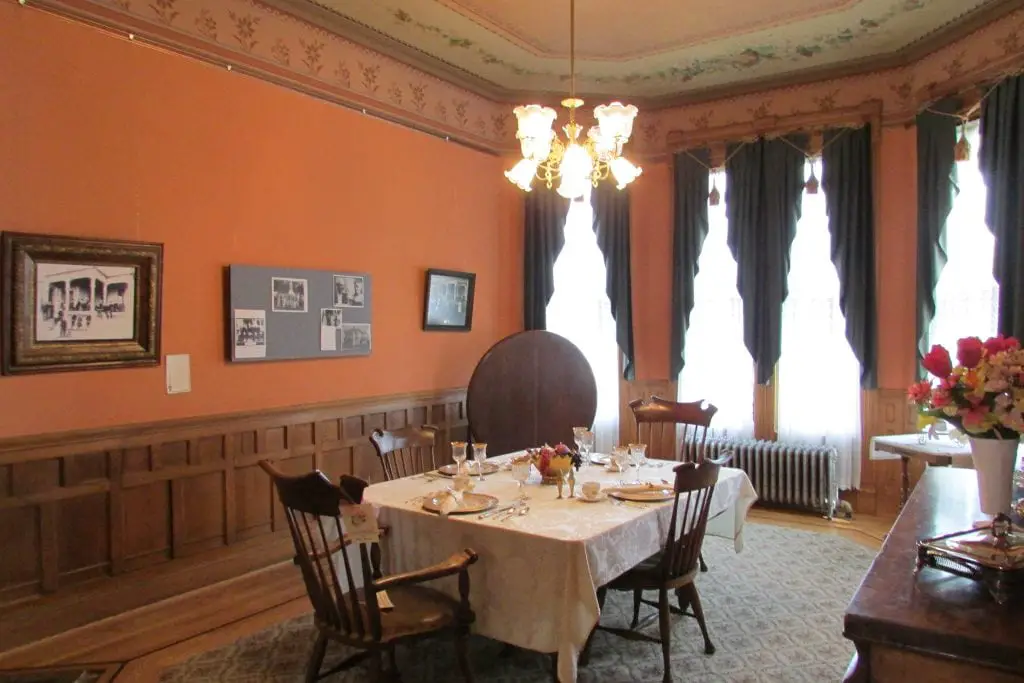 Dining Room Ezra Meeker Mansion