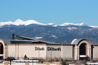 FlatIron Crossing Dillard's