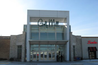 Golf Mill Mall Entrance